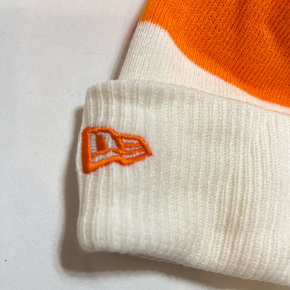 Beautiful Women Miami Dolphins New Era knit pom hat beanie NFL OnField Authentic - Picture 3 of 6